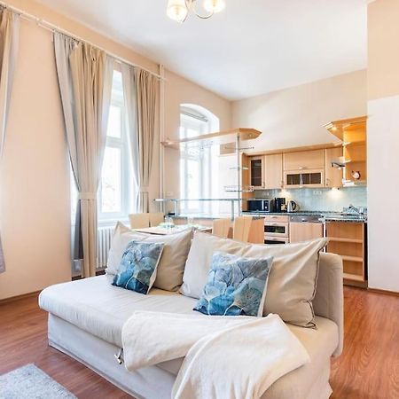 Apartment Termal Κάρλοβι Βάρι Εξωτερικό φωτογραφία